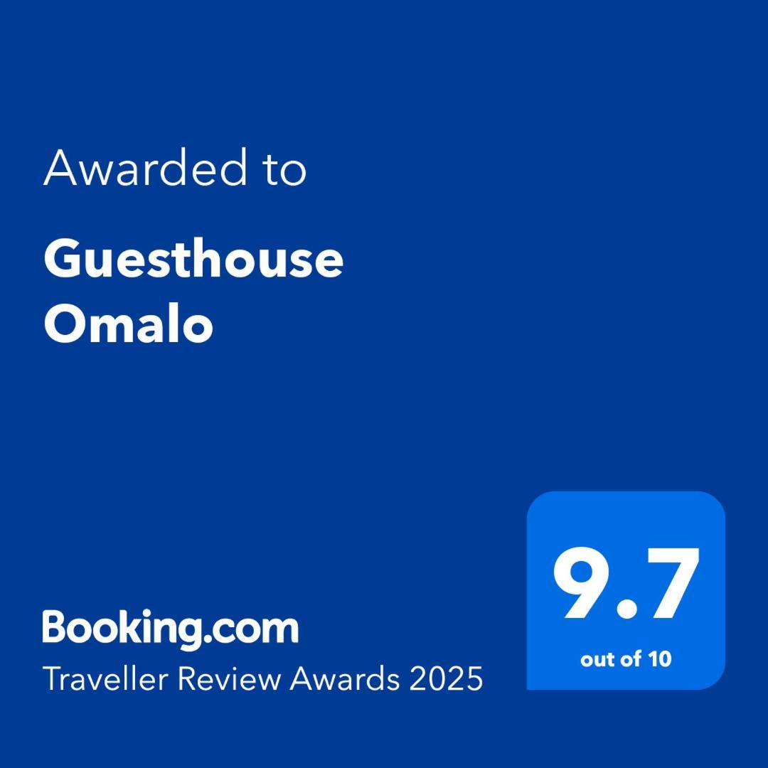 Guesthouse Omalo Bagian luar foto